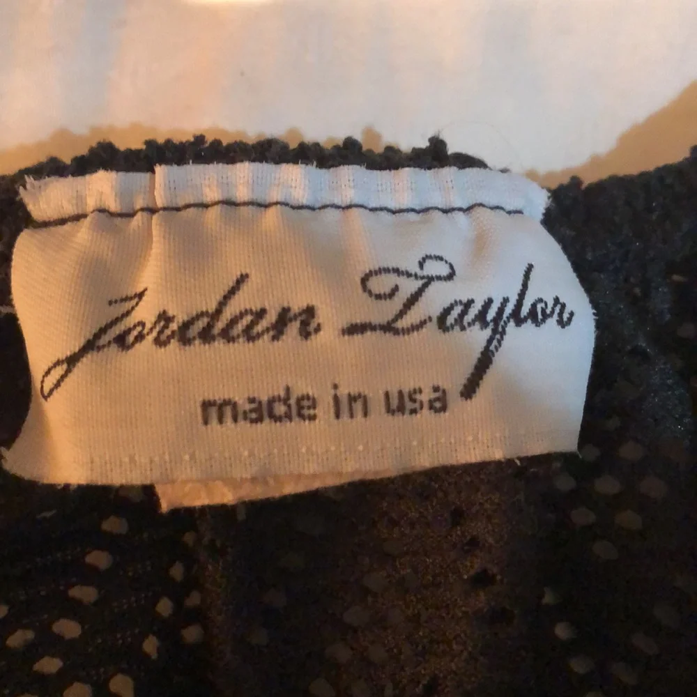 Black Batwing Off The Shoulder Bathing Suit Coverup - Picture 5 of 7